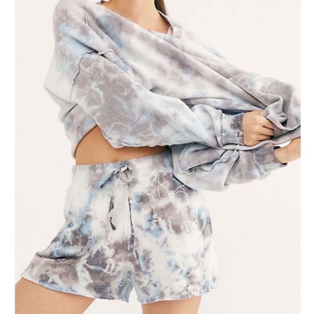 Free People Kelly Washed Tie dye 2pc Set w/ Shorts
